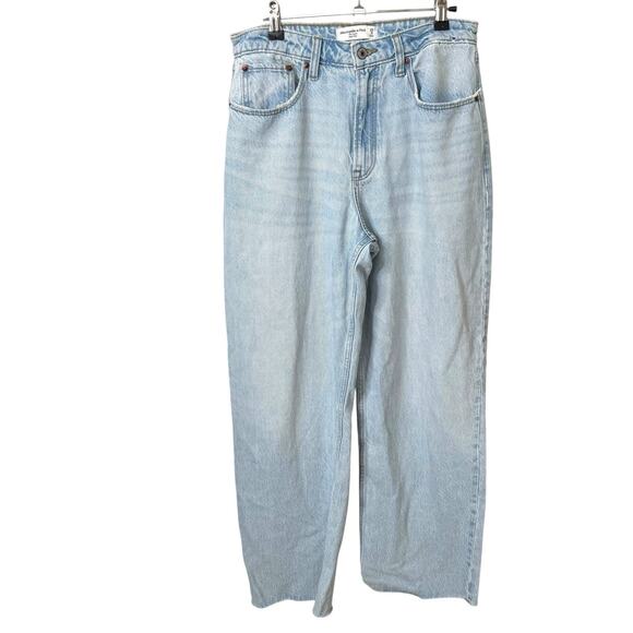 Abercrombie & Fitch Curve Love High Rise Loose Light Wash Denim Jeans 29 / Sz 8 - Picture 1 of 8